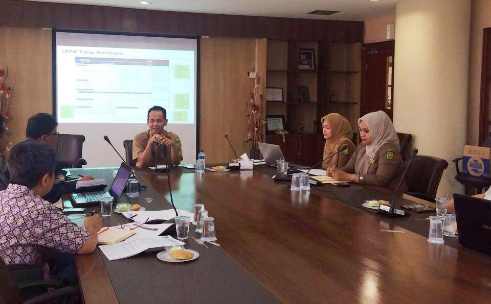 Bedah LKPM Online di Klinik LKPM BPMPD Provinsi Riau