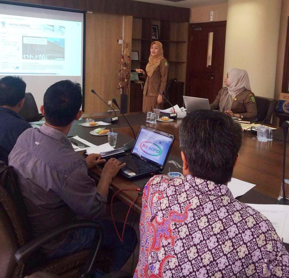 Giliran Perusahaan yang Berada Kota Pekanbaru dan Kabupaten Meranti Mengikuti Kegiatan Bedah LKPM Online 