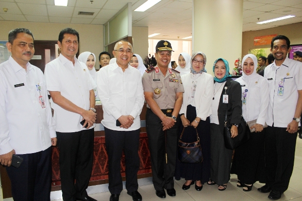 MENPAN RB Melakukan Kunjungan Kerja ke DPMPTSP Provinsi Riau