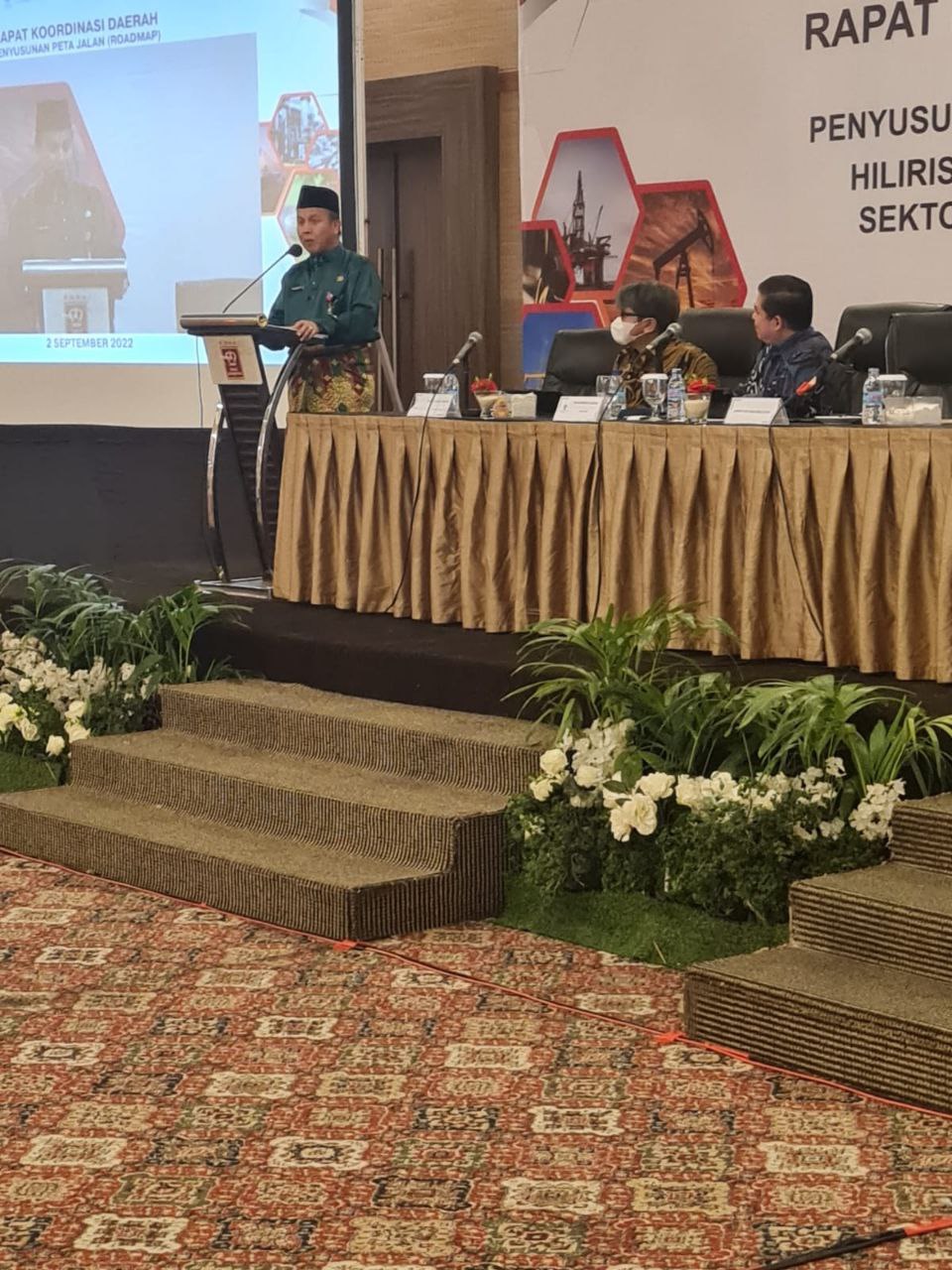 Kepala DPMPTSP Provinsi Riau Membuka Rapat Koordinasi Daerah dalam rangka Penyusunan Peta Jalan (Roadmap) Hilirisasi Investasi Strategis di Provinsi Riau Tahun Anggaran 2022