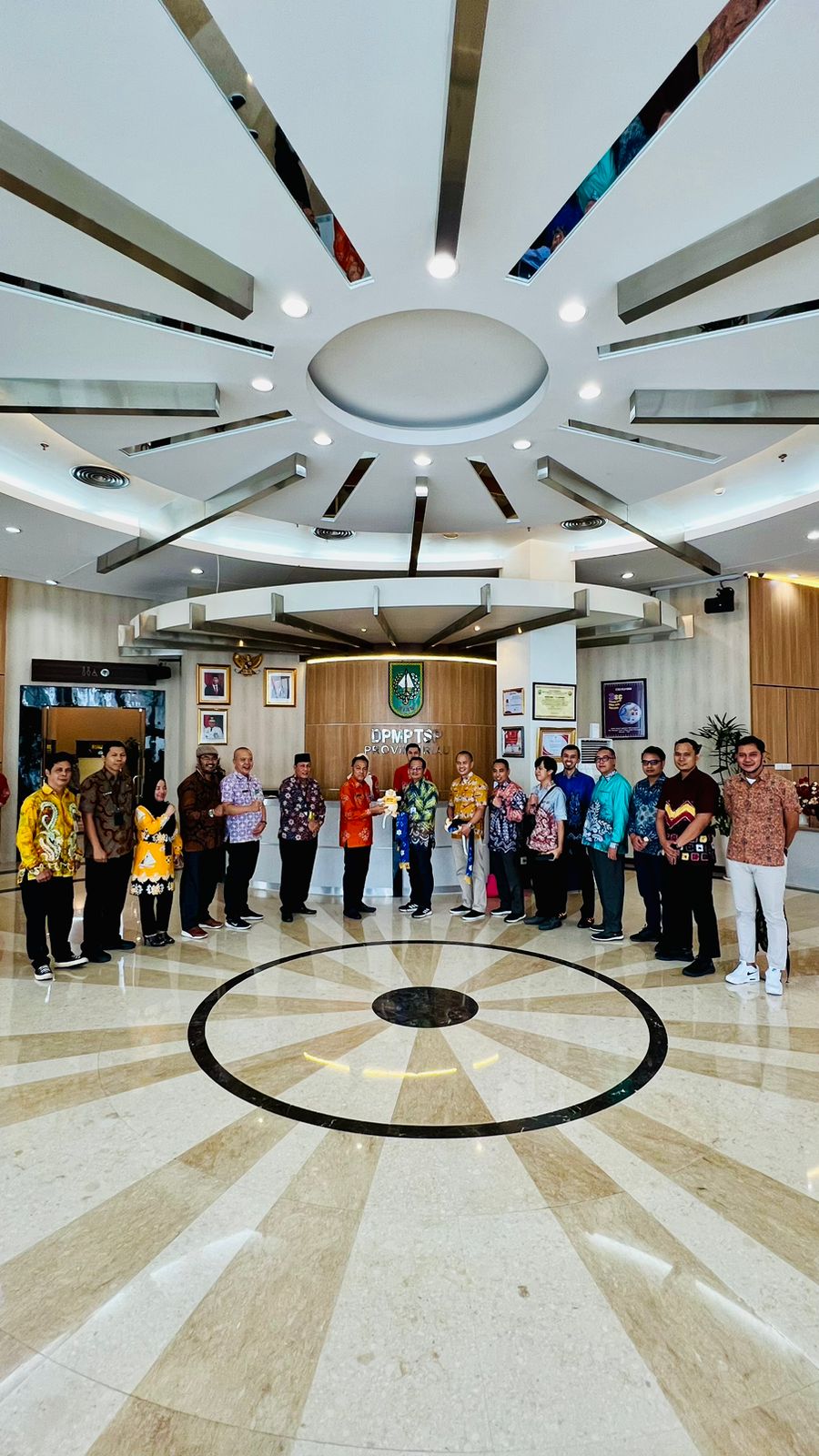 Konsultasi terkait pengembangan sistem informasi peta peluang dan potensi investasi
