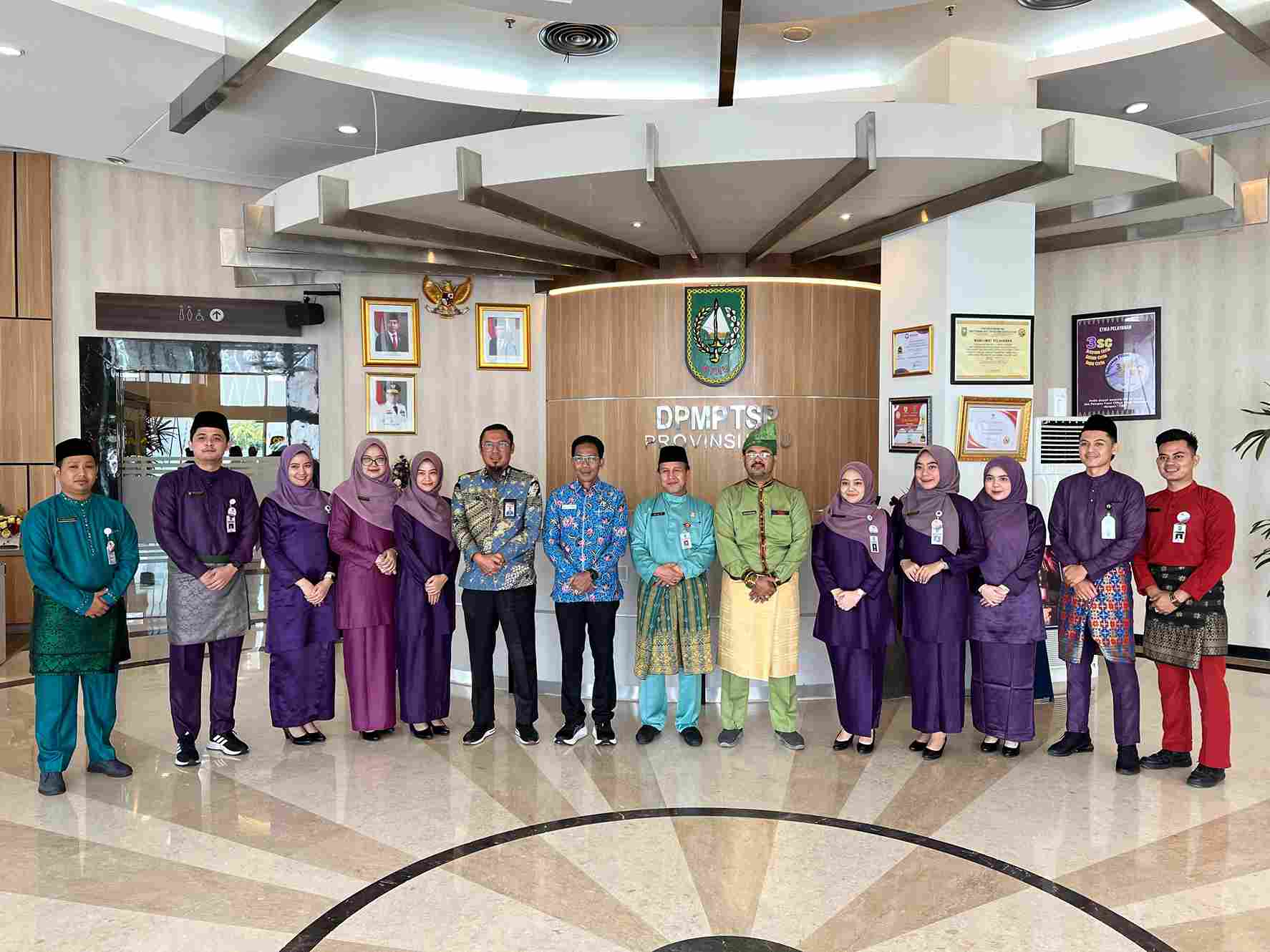 kunjungan Sekretaris Jendral Ombudsman republik indonesia ke DPMPTSP dan P4