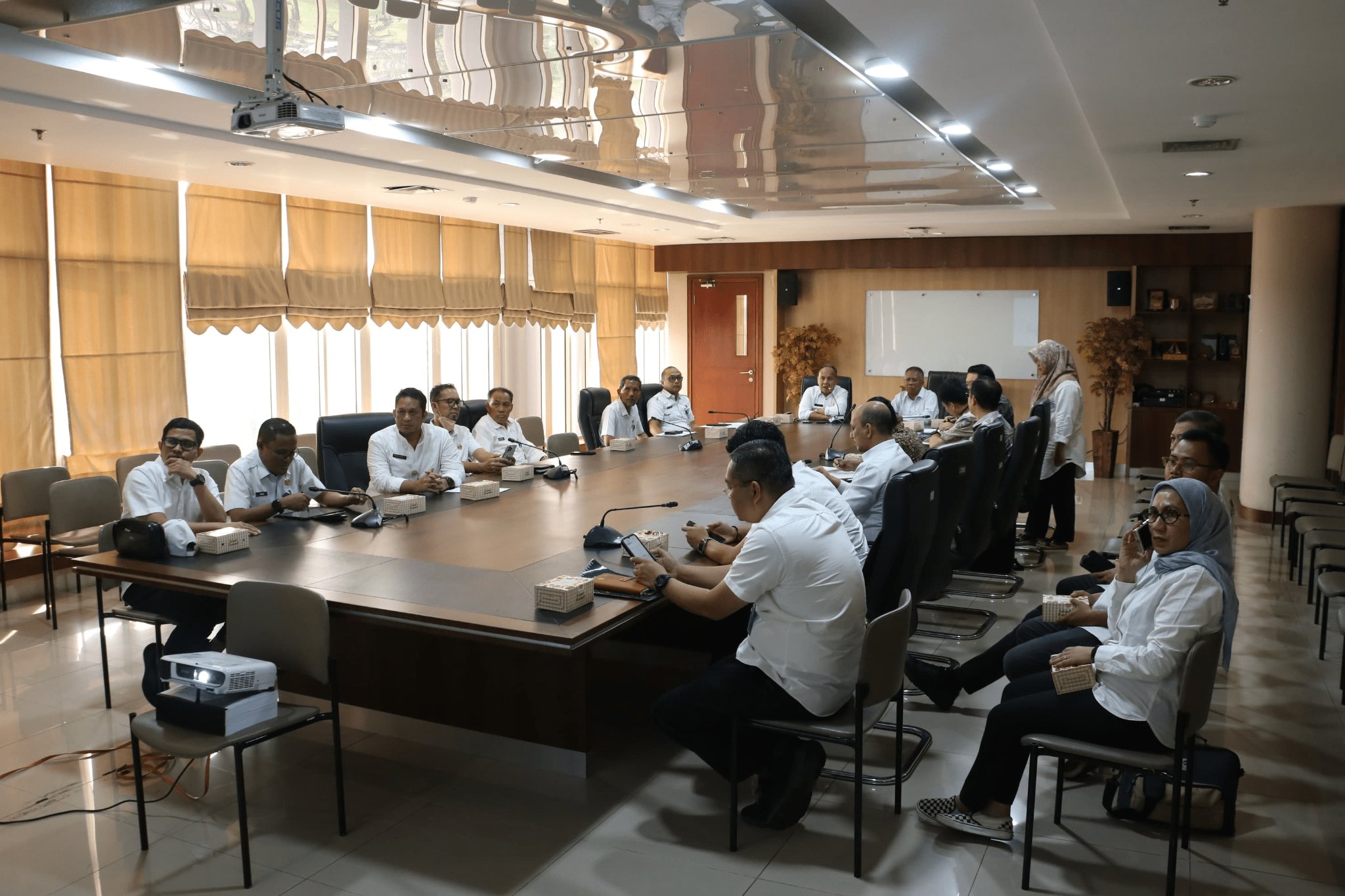 DPMPTSP Riau Promosikan Peluang Investasi kepada China Railway 20th Bureau Group Co. Ltd